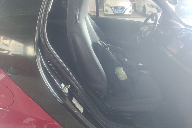 smart fortwo 2011款 1.0 MHD 硬顶标准版局部细节41