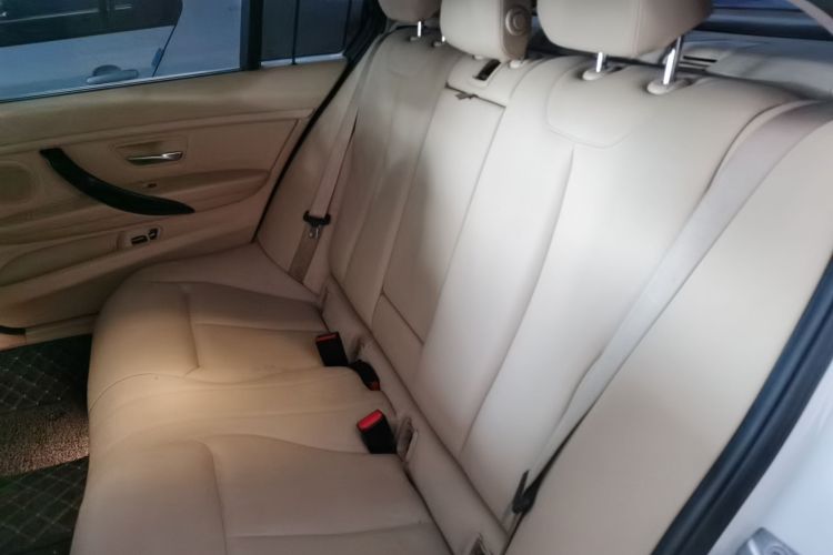 宝马3系 2014款 320Li 时尚型中控内饰21