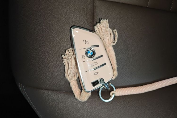 宝马3系 2022款 320Li M运动套装中控内饰11