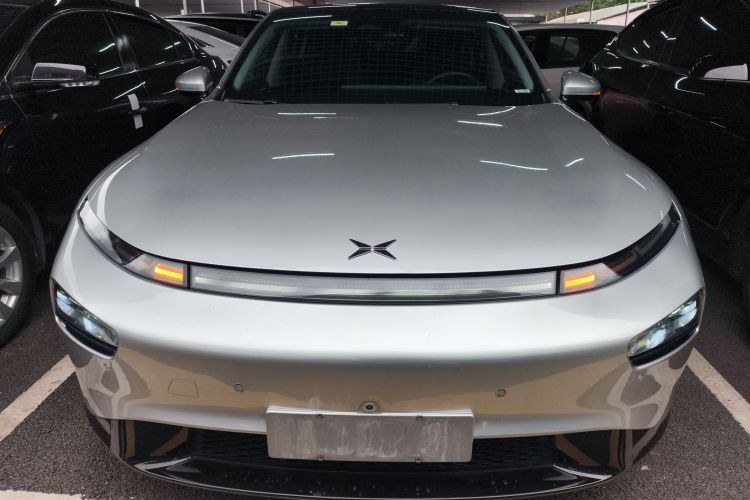 小鹏P7 2022款 480N+车身外观6001