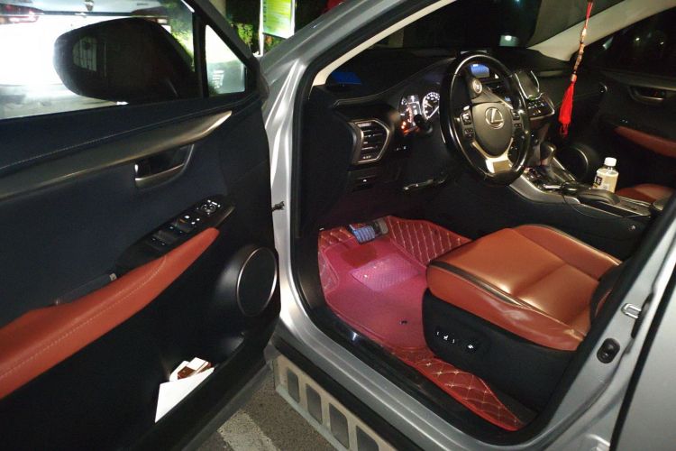 雷克萨斯NX 2015款 200t 全驱 锋尚版中控内饰7003