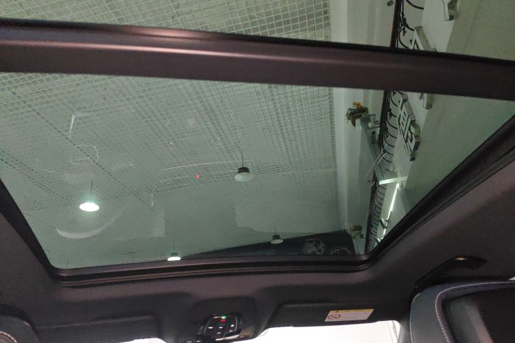 奥迪Q5L 2025款 45周年典藏版 45 TFSI 豪华动感型局部细节22