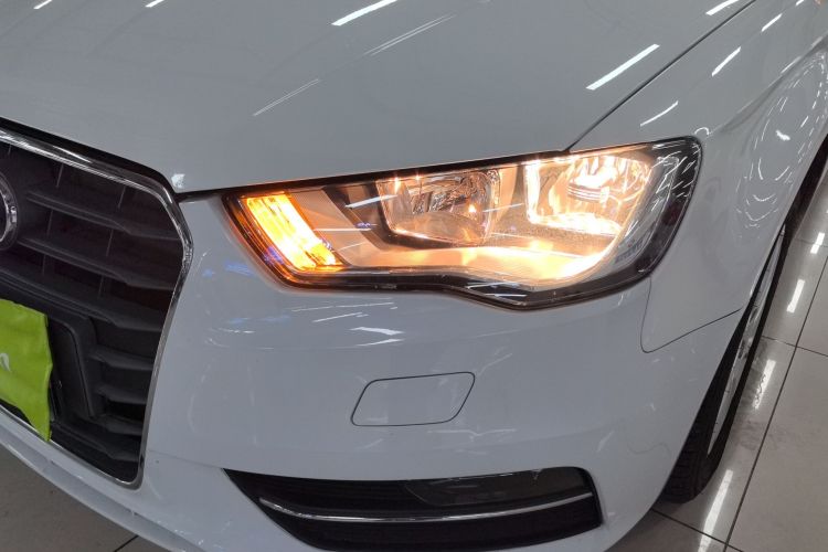 奥迪A3 2014款 Sportback 35 TFSI 自动进取型局部细节36