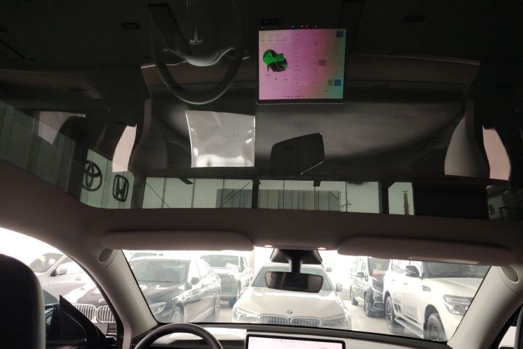 特斯拉 Model Y 2021款 标准续航后驱版中控内饰22