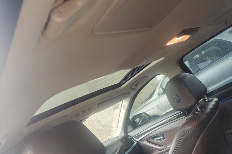 宝马5系 2017款 525Li 豪华设计套装局部细节22