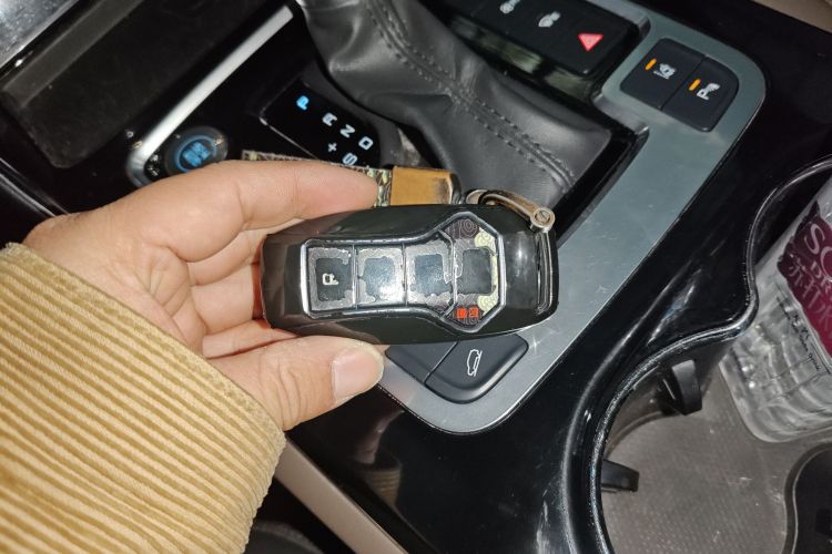 比亚迪 唐 2021款 2.0T 自动旗舰型中控内饰7001