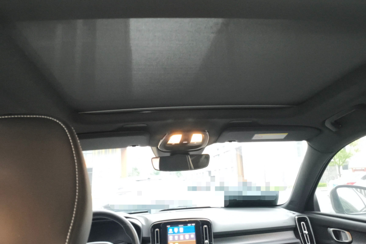 沃尔沃XC40新能源 2021款 P8 纯电 四驱智雅运动版中控内饰22