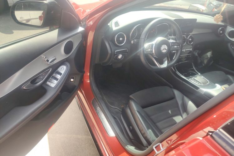 奔驰C级 2019款 C 260 运动版中控内饰7003