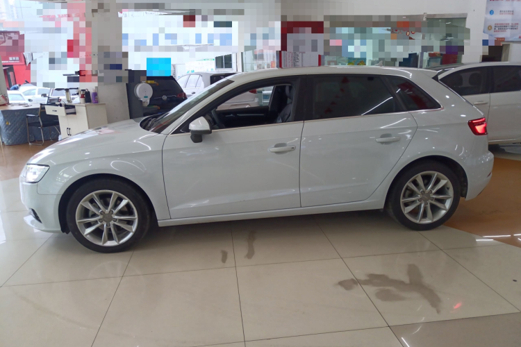 奥迪A3 2017款 Sportback 35 TFSI 进取型车身外观6003