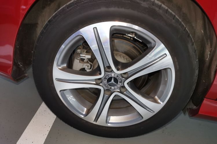 奔驰C级 2019款 改款 C 260 L 运动版车身外观6002