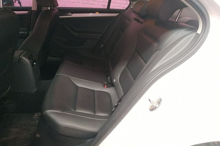 大众 速腾 2016款 230TSI 25周年纪念版中控内饰7004