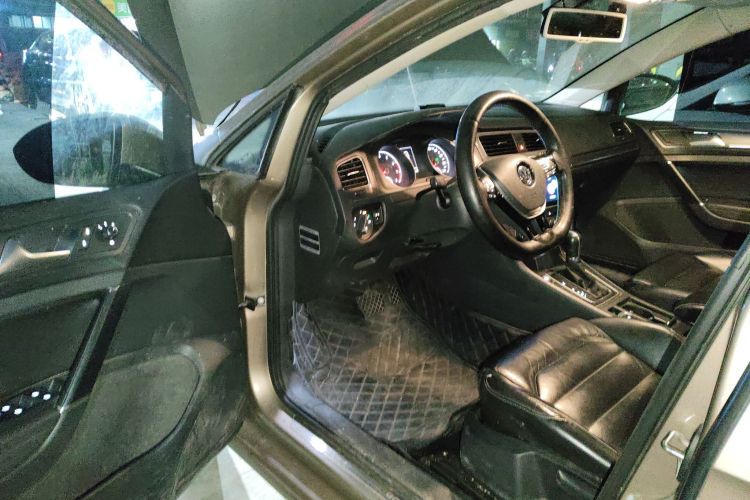 大众 高尔夫 2015款 1.4TSI 自动豪华型中控内饰20