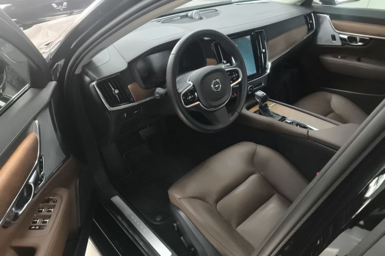 沃尔沃S90 2019款 T5 智雅版中控内饰20