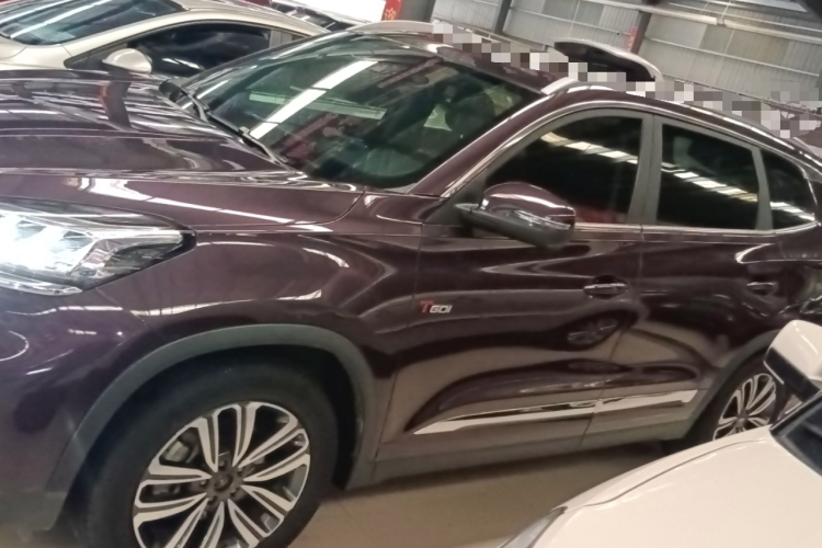 奇瑞 瑞虎8 2019款 1.6TGDI 自动豪华型车身外观4