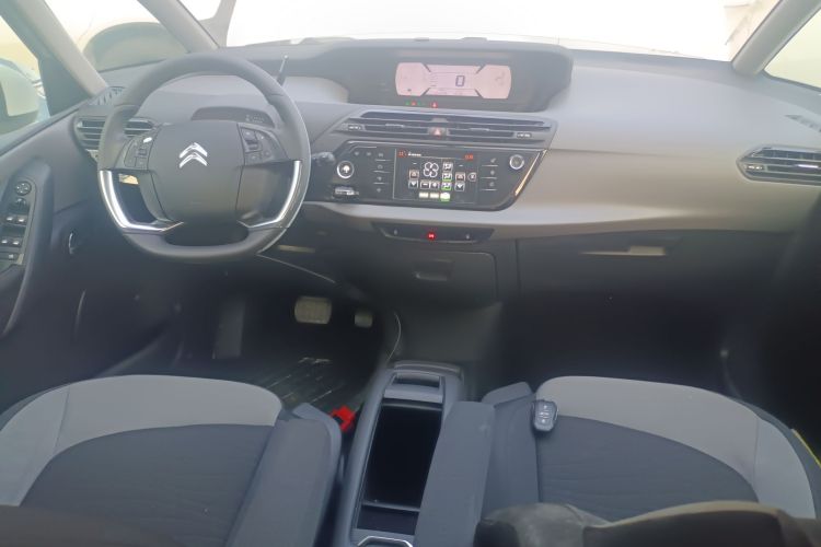 雪铁龙 C4 PICASSO 2015款 1.6T 时尚型 5座中控内饰7002