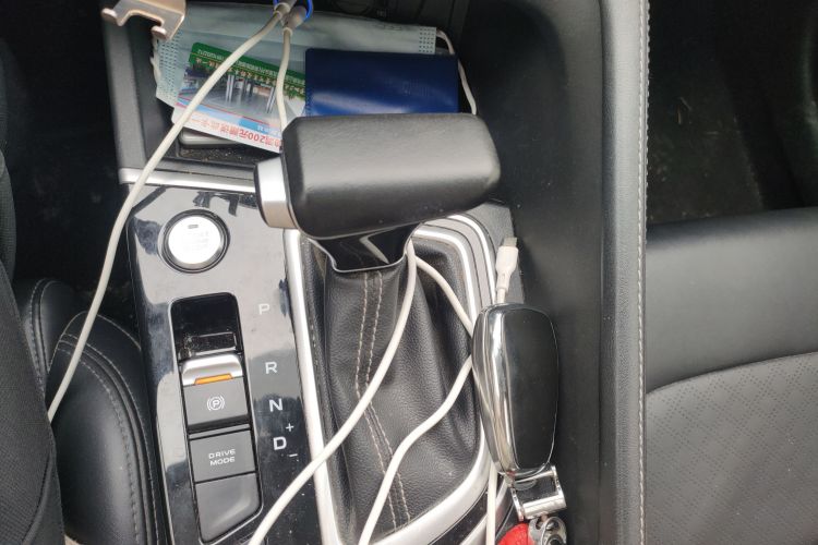 长安 逸动 2020款 PLUS 蓝鲸NE 1.4T GDI DCT尊贵型中控内饰18