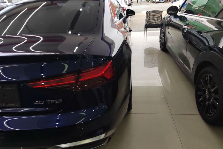 奥迪A5 2021款 Coupe 40 TFSI 时尚动感型车身外观6006