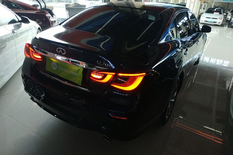 英菲尼迪Q70 2017款 Q70L 2.5L 精英版车身外观6005