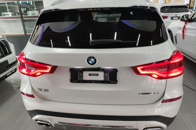 宝马X3 2021款 xDrive28i 豪华套装车身外观6