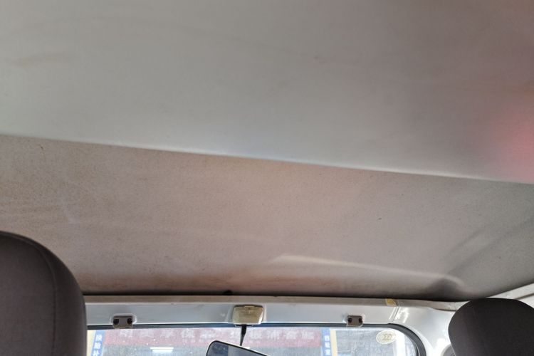 五菱汽车 五菱之光 2015款 1.2L 实用型LSI局部细节22