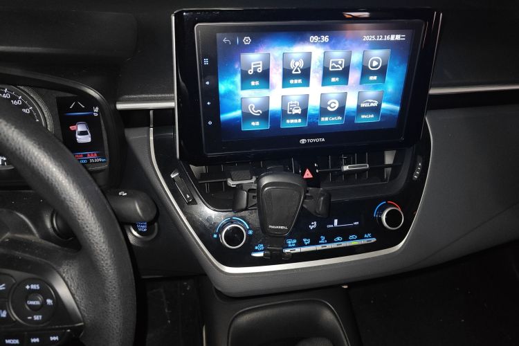 丰田 卡罗拉 2019款 1.2T S-CVT GL-i精英版中控内饰16