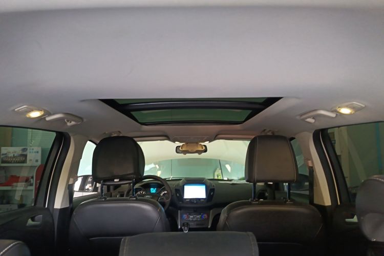 福特 翼虎 2018款 EcoBoost 180 两驱铂翼型中控内饰22