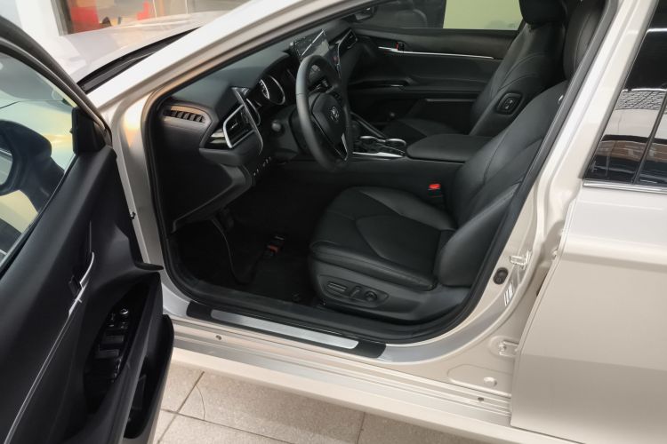 丰田 凯美瑞 2021款 2.0G 豪华版中控内饰7003