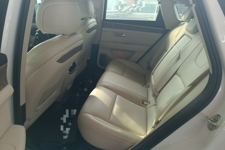 鸿蒙智行 问界M5 2022款 增程后驱标准版中控内饰21