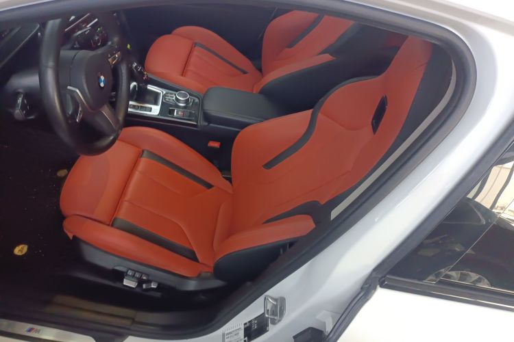 宝马1系 2021款 125i M运动曜夜版中控内饰19