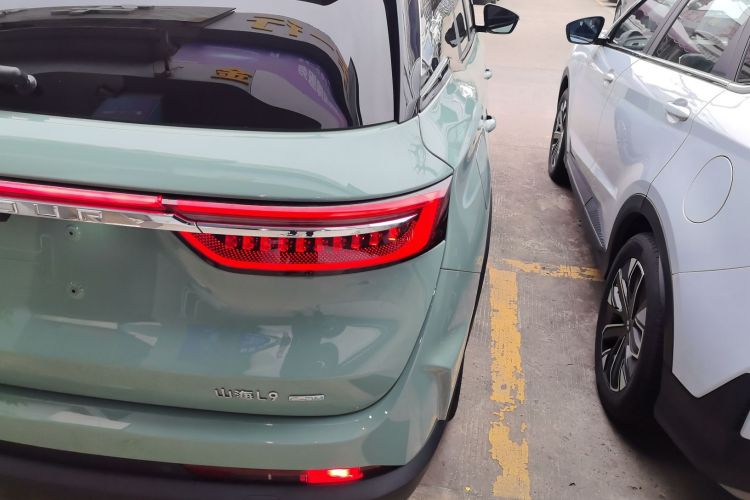 捷途山海L9 2024款 1.5TD 2DHT Max 7座车身外观9