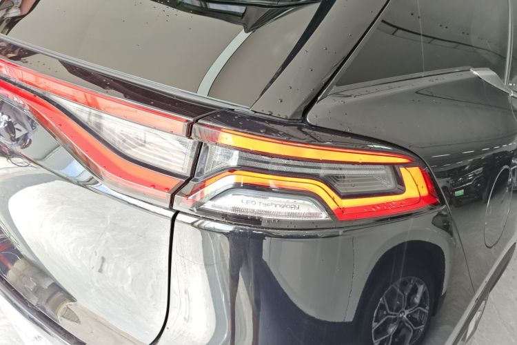 比亚迪 唐新能源 2018款 DM 2.0T 全时四驱智联创领型 5座 国V车身外观6006