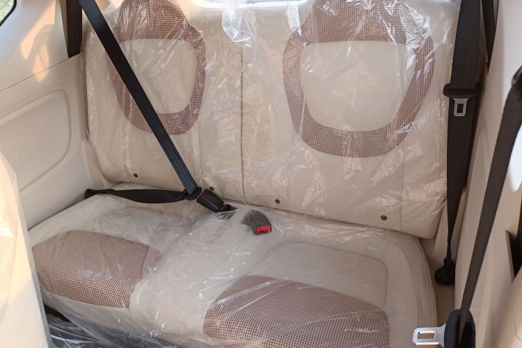 五菱汽车 宏光MINIEV 2024款 第三代 215km 青春版中控内饰7004