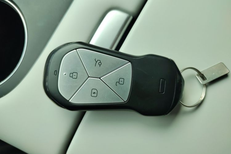 小鹏G6 2023款 755 超长续航 Pro中控内饰11