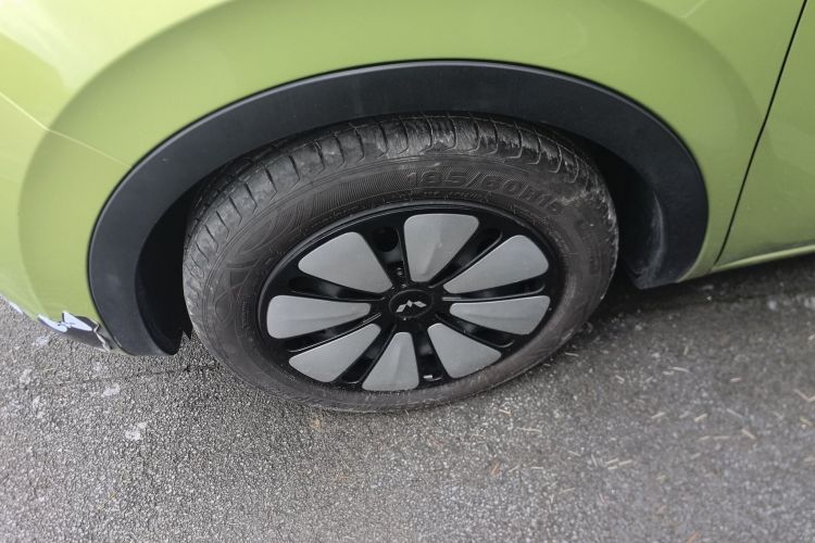 五菱汽车 五菱缤果 2023款 203km 舒享款车身外观6007