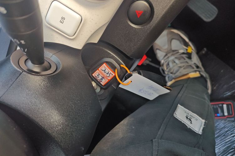 五菱汽车 宏光MINIEV 2024款 第三代 215km 青春版中控内饰11