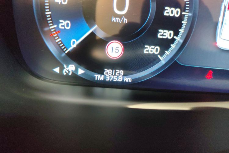 沃尔沃S90 2021款 B5 智远豪华版中控内饰15