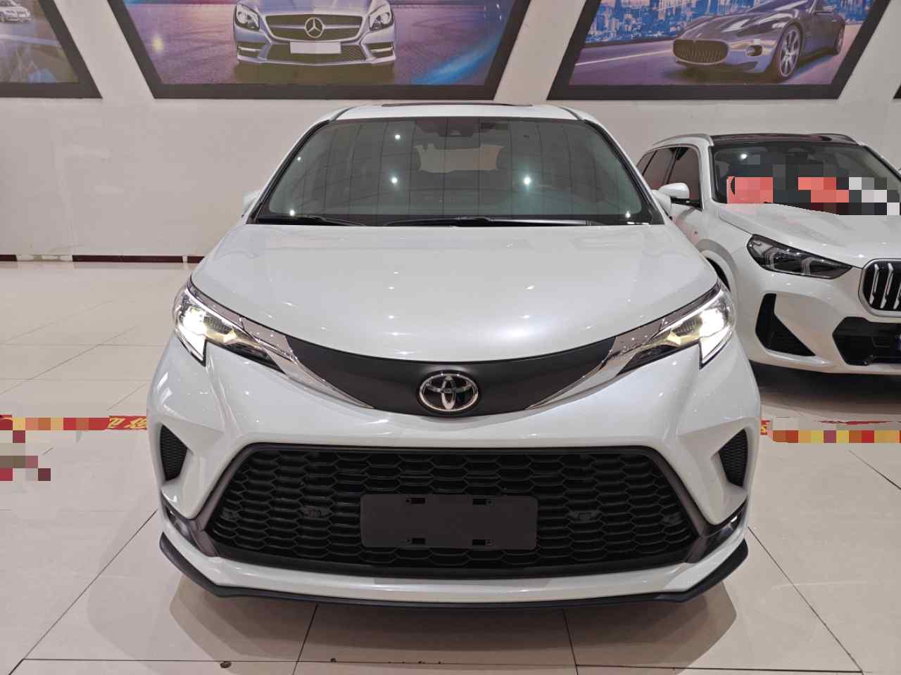 丰田 格瑞维亚 2024款 2.5L混动 舒适版(1)