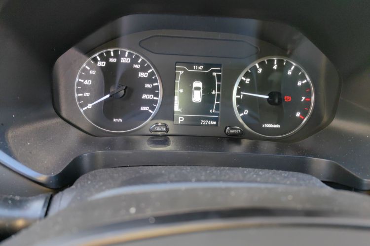 奇瑞 瑞虎5x 2025款 1.5L CVT卓越版中控内饰15