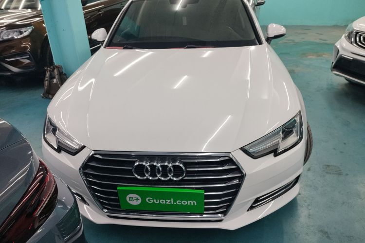 奥迪A4L 2018款 30周年年型 30 TFSI 进取型车身外观2