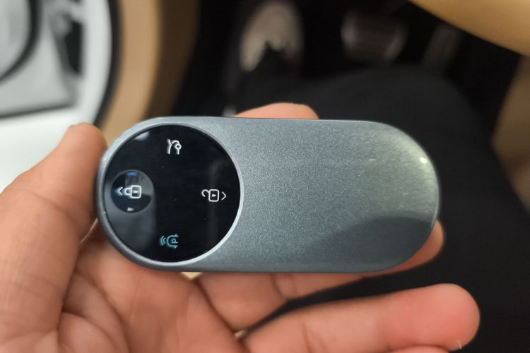 鸿蒙智行 智界R7 2024款 纯电 667km Pro中控内饰7001