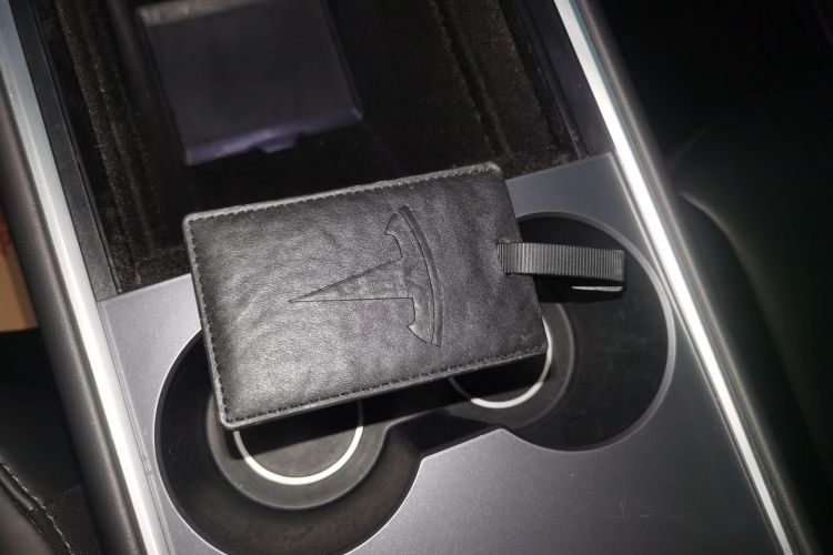 特斯拉 Model Y 2022款 改款 后轮驱动版中控内饰11