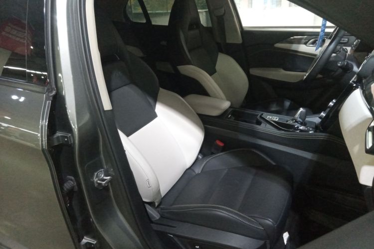 领克02 2022款 1.5TD DCT耀Pro局部细节41