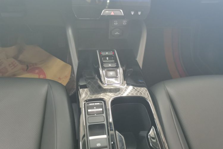 本田e:NS1 2022款 e型版中控内饰18