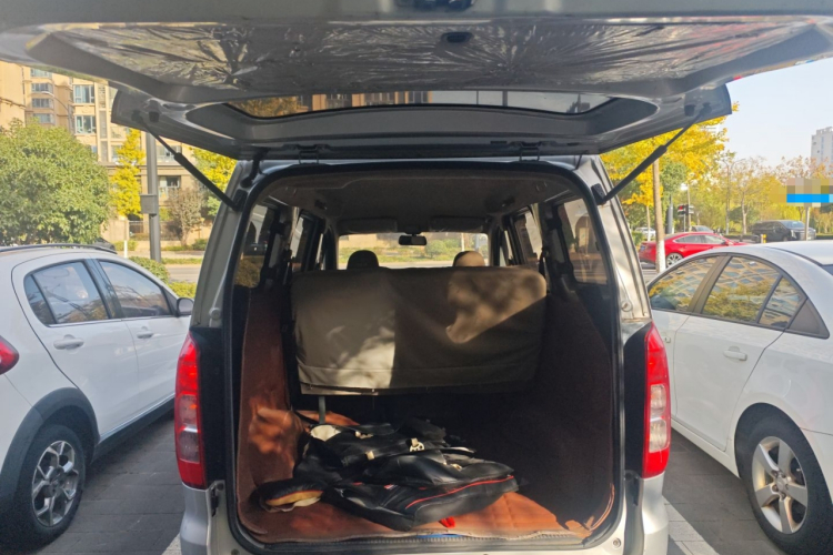 五菱汽车 五菱宏光V 2022款 1.5L劲取版电动助力LAR局部细节23