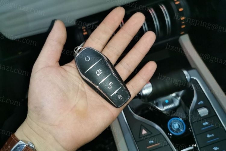 比亚迪 元PLUS 2023款 冠军版 430KM 超越型中控内饰7001