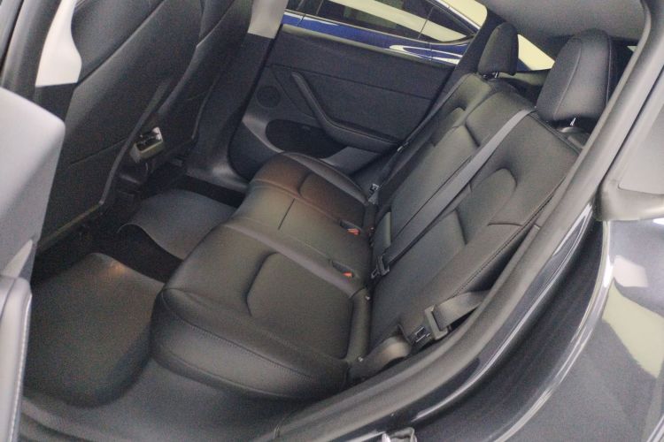 特斯拉 Model Y 2024款 后轮驱动版中控内饰7004