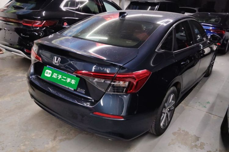 本田 思域 2022款 240TURBO CVT劲动版车身外观7