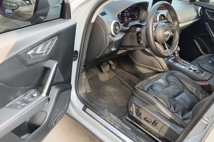 奥迪Q2L e-tron 2022款 Q2L e-tron 纯电智享型中控内饰7003