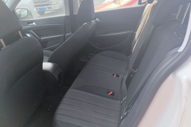 标致308S 2015款 1.2T 自动劲驰版中控内饰7004