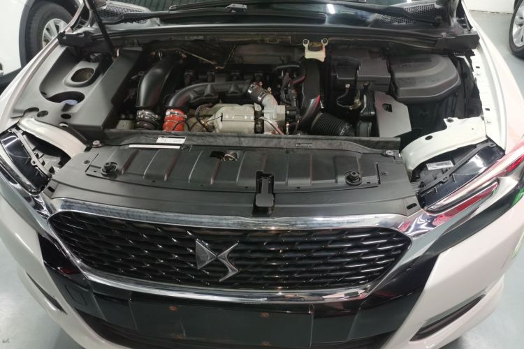 DS 5LS 2015款 1.6T 风尚版THP160机舱底盘24